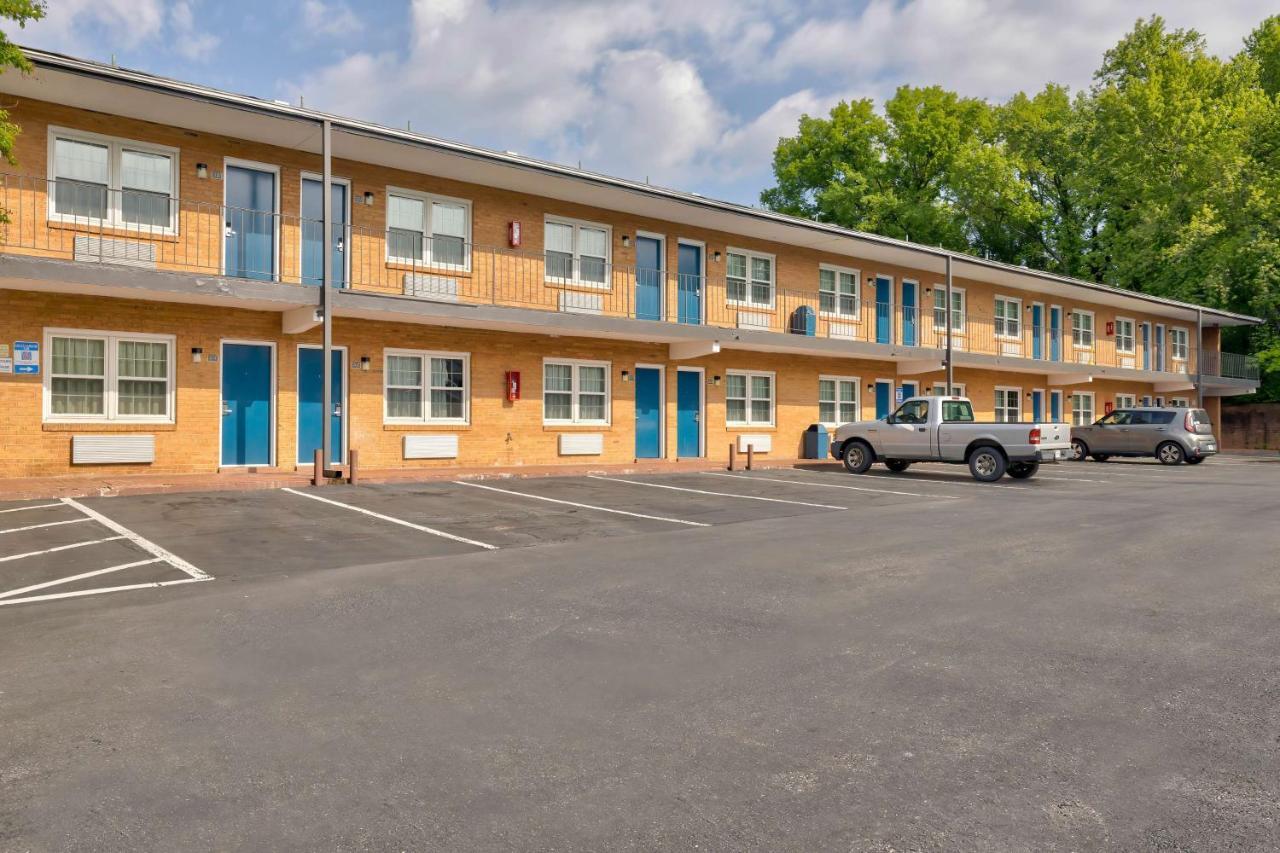 Motel 6-Falls Church, Va - Arlington Boulevard Dış mekan fotoğraf