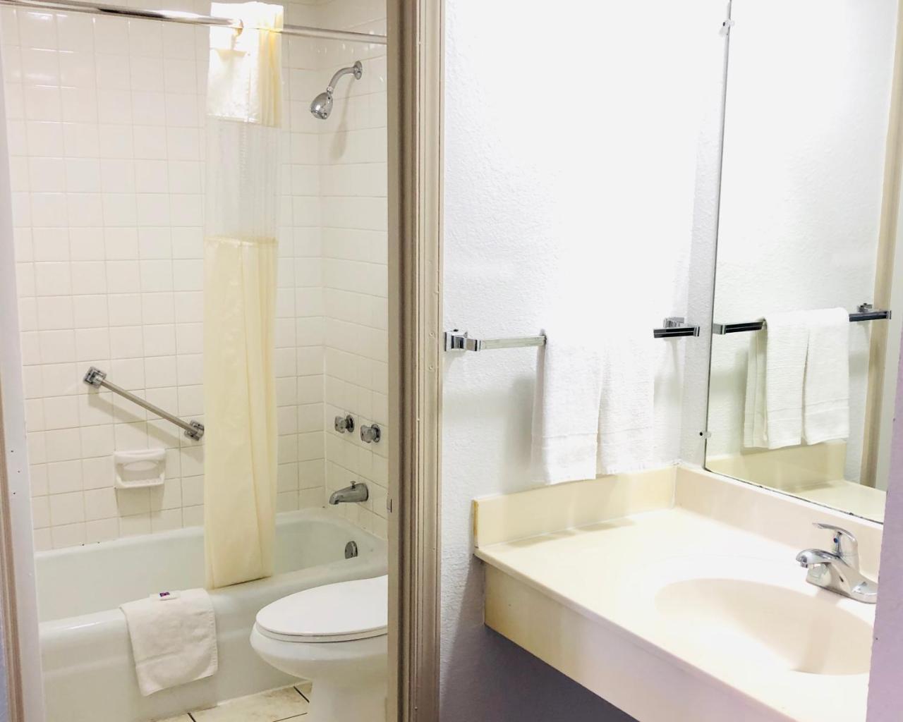 Motel 6-Falls Church, Va - Arlington Boulevard Dış mekan fotoğraf